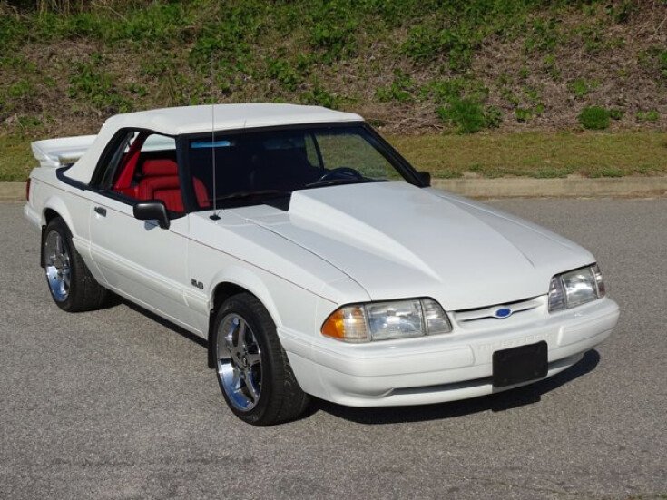 Thumbnail Photo undefined for 1990 Ford Mustang